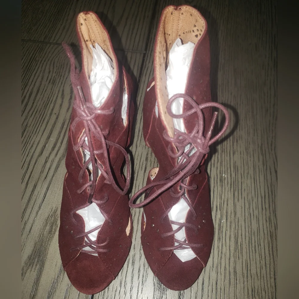 NWT Joie Raquel Bordeaux Burgundy suede lace up bootie